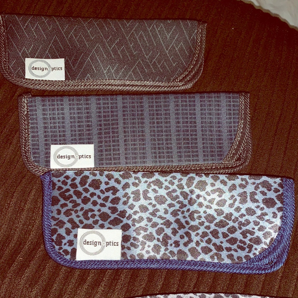 Foster Grant Design Optics cases (add-on item)